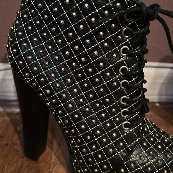 Charlotte Russe heels - Picture 5 of 8